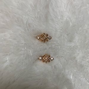 Kendra Scott studs**Sold**